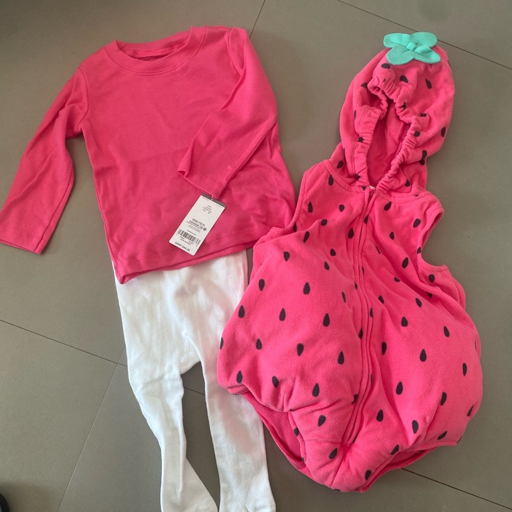 Brand new strawberry costume outfit for babies size 24m